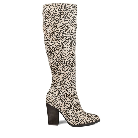 Journee collection Kyllie animal boots - Picture 4 of 8